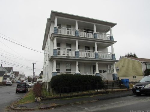 113 Seymour St, Waterbury, CT 06708-3707