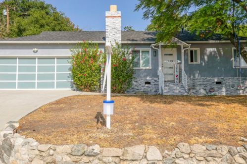 3521 Encinal Ave, Glendale CA 91214-2415 exterior