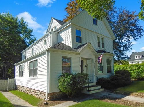 23 Cross St, Westerly, RI 02891-2336