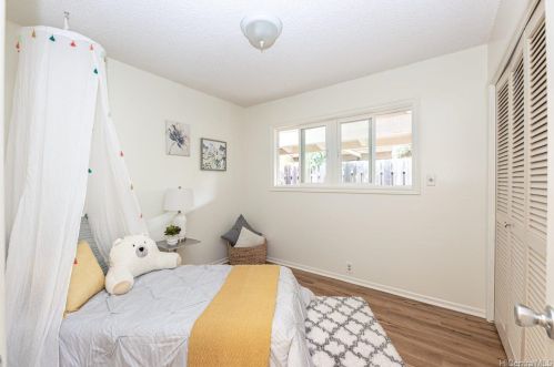 7136 Kamilo St, Honolulu HI  96825-1605 exterior