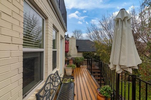 1301 Virginia Pl, Fort Worth TX  76107-2436 exterior