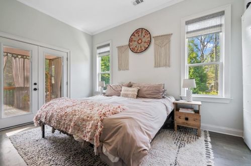 1721 Marietta Rd, Atlanta GA  30318-3668 exterior