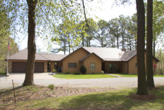 111 Woodland Trl, Anna, IL 62906-3906
