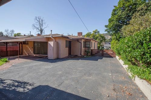 1828 Canada Blvd, Glendale CA  91208-2610 exterior