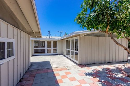 1129 Vermont Ave, Anaheim CA  92802-1825 exterior