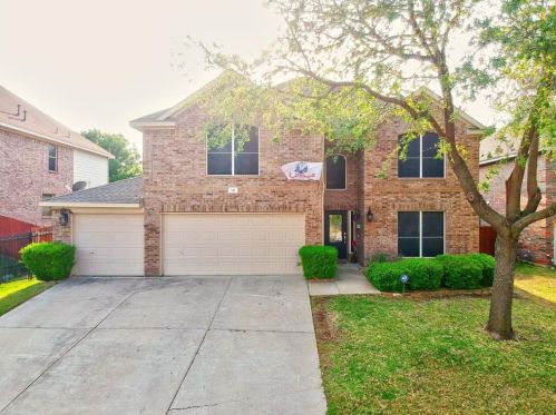 13 Whispering Bend Ct, Midlothian, TX 76063-6757