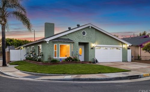 11559 Cozumel St, Cypress, CA 90630-5631