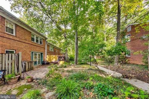 8539 Bradford Rd, Silver Spring MD 20901-4313 exterior