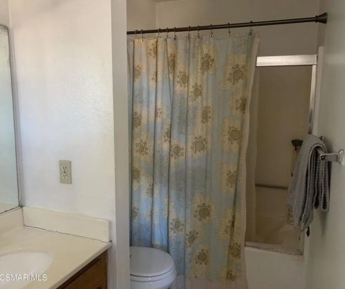 2429 Rdg Vw Ct, Simi Valley CA 93065-1923 exterior