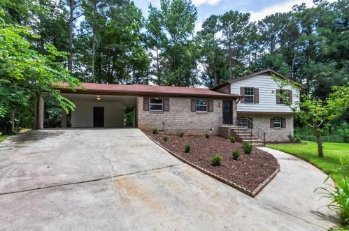 4332 Darwen Ct, Tucker, GA 30084-7911