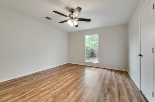 9905 Crystal Valley Way, Dallas TX  75227-5235 exterior