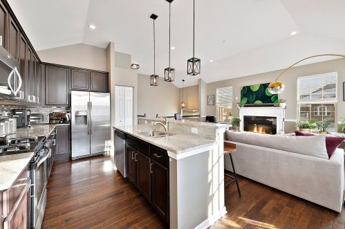 2527 Dunraven Ave, Naperville, IL 60540-1937