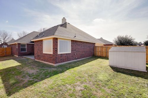 5105 Sarasota Dr, Garland TX  75043-2835 exterior