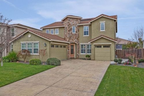 1069 Clearwater Creek Blvd, Manteca, CA 95336-8289