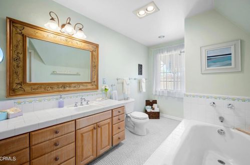 1149 Cordova Ave, Glendale CA  91206-2115 exterior