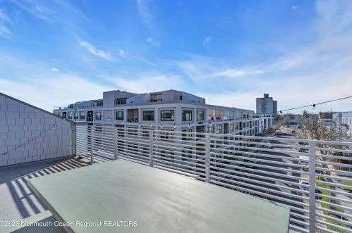 600 Heck St, Tinton Falls NJ  07712-6616 exterior