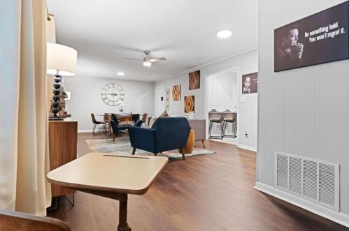 1609 Bridgeport Dr, Atlanta GA  30318-3331 exterior