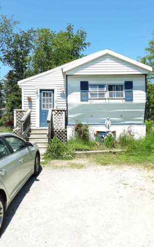6 Washington Ave, Allenstown, NH 03275-2426