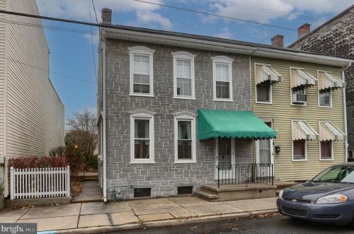 439 6th St, Lebanon, PA 17042-6230