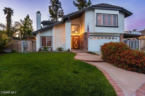2725 Wheatfield Cir, Simi Valley, CA 93063-2240