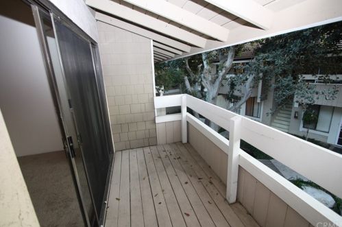 156 Streamwood, Irvine CA  92620-1940 exterior