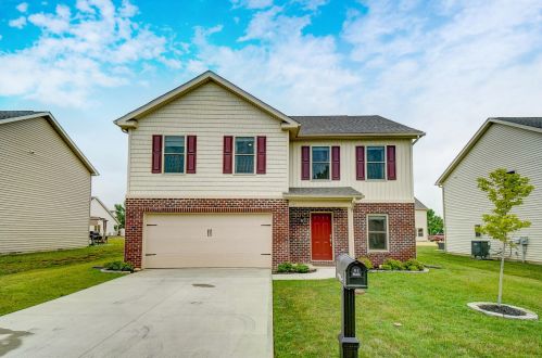 265 Hampton Trl, Springfield, OH 45502-8496