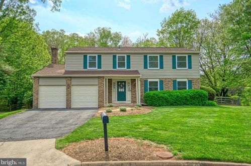 13165 Brynwood Ct, Herndon, VA 20171-3921