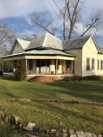 282 Jones St, Ray City, GA 31645-8818