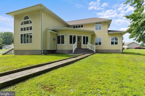 143 Kings Orchard Ln, Montross, VA 22520-4023