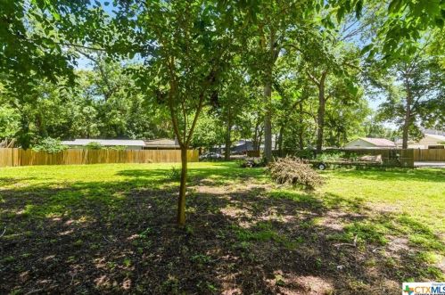 1035 Timber Elm, Seguin TX  78155-1138 exterior
