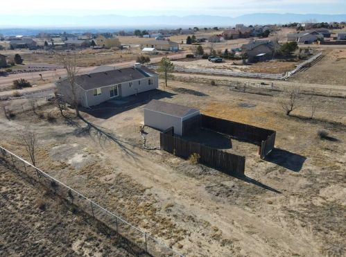1453 Caida Del Sol Dr, Pueblo CO  81007-4079 exterior