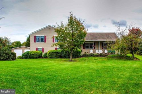 688 Middlesex Rd, Carlisle, PA 17015-9224