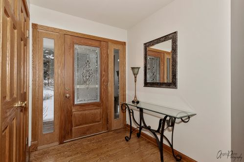 103 Elm St, Wheeling, IL 60070-1451