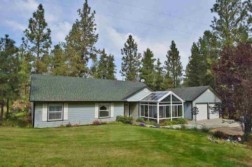 16206 Curtis Rd, Amber, WA 99004-9571