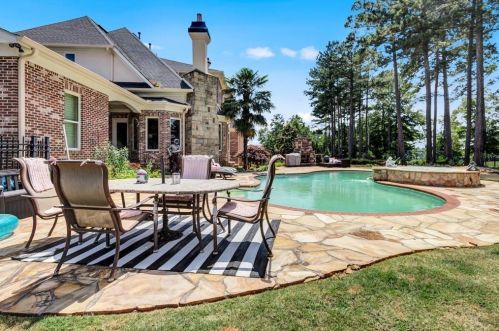 1701 Panorama Dr, Locust Grove, GA 30248-4231