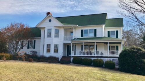 83 Surrey Ct, Madison, VA 22727-4345