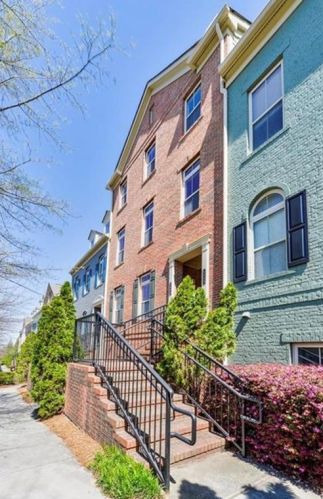 6448 Chariot St, Atlanta, GA 30328-4298