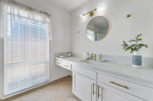 15242 Touraine Way, Irvine CA  92604-3150 exterior