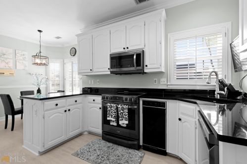 101 Wexford Ct, Stockbridge GA  30281-6307 exterior