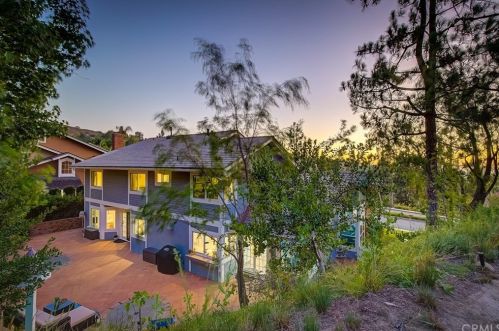 5770 River Valley Trl, Anaheim, CA 92807-4743