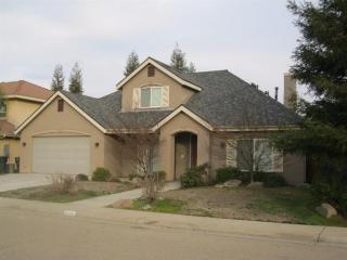 318 Willow Glenn Dr, Navelencia, CA 93654-2788