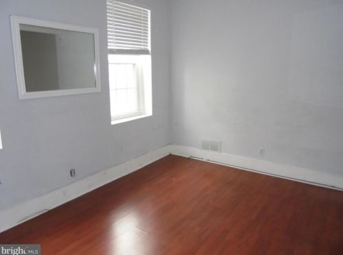 532 4 St, Philadelphia PA 19148-1303 exterior