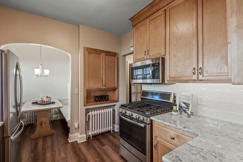 2304 Carter Ave, Saint Paul MN  55108-1639 exterior