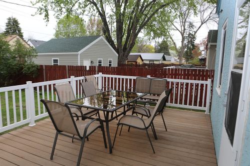 1679 Charles Ave, Saint Paul MN  55104-2227 exterior