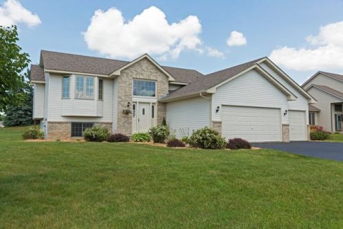 11184 14th St, Hanover, MN 55341-4103