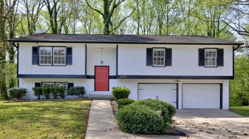 1431 Red Cedar Trl, Stone Mountain, GA 30083-5573