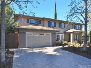 3859 Eddingham Ave, Calabasas, CA 91302-5865