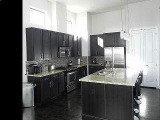1303 Bonner St, Houston TX  77007-3510 exterior