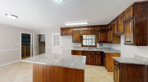 1680 Holmes Dr, Conyers GA  30094-4810 exterior