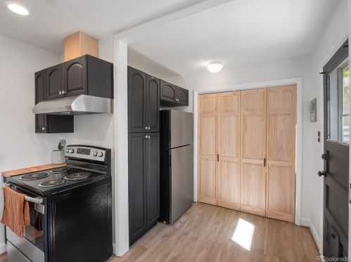 3472 Elm St, Denver CO  80207-0019 exterior